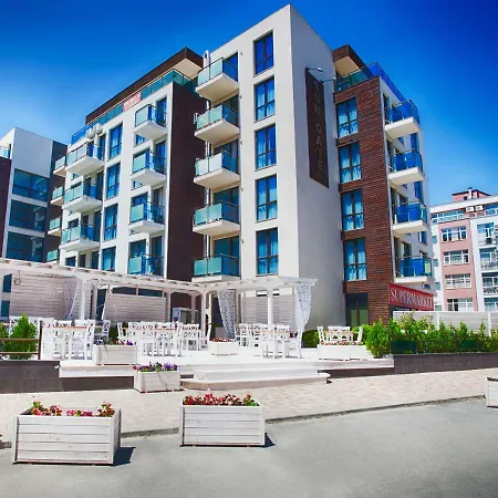 Spacious 2bedroom 公寓 阳光海滩