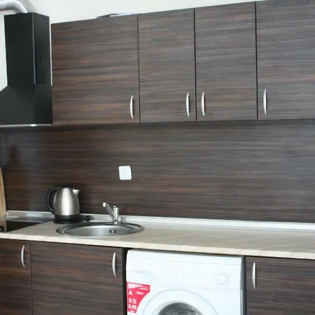 Spacious 2bedroom * 阳光海滩
